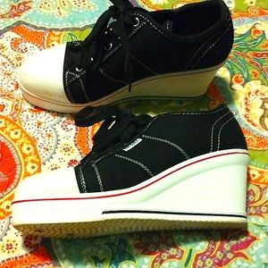 Platform Converse"ish" size 8 sneakers. Platform wedge is 2 in & 3/4.